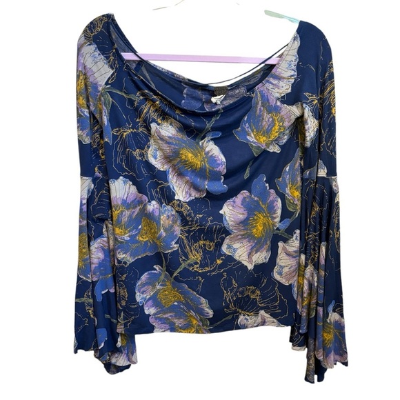 We The Free Birds Of Paradise Navy Floral Bell Sleeves Sz M - Picture 3 of 11